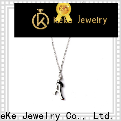 durable thin gold necklace with small diamond personalized for decorate