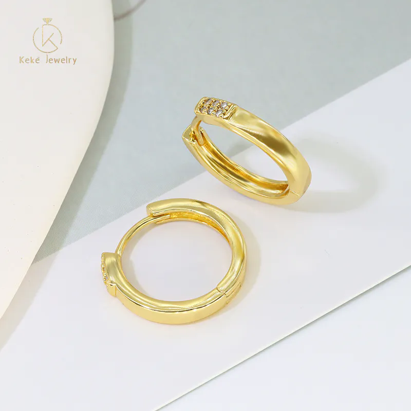 Manufacturer Wholesale Brass Copper Western Gold Plated Minimalist Hoop Huggie Earrings For Women EK9355