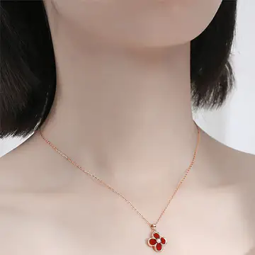 Choose the right jewelry to make yourself more confident