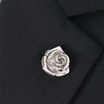 How to choose the brooch according to the face shape?