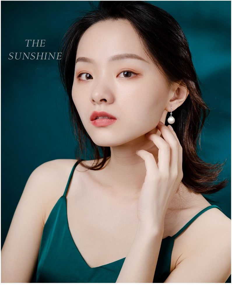 product-KeKe-Crystal-Pearl sterling silver S925 women earrings Fashion Korean style stud Mother’s gi